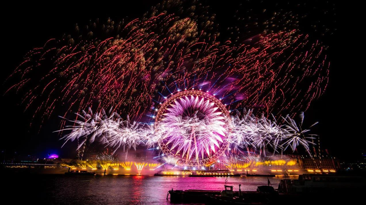 Best Deals on Manchester Fireworks and Diamond Fireworks at Radcliffe Fireworks Shop